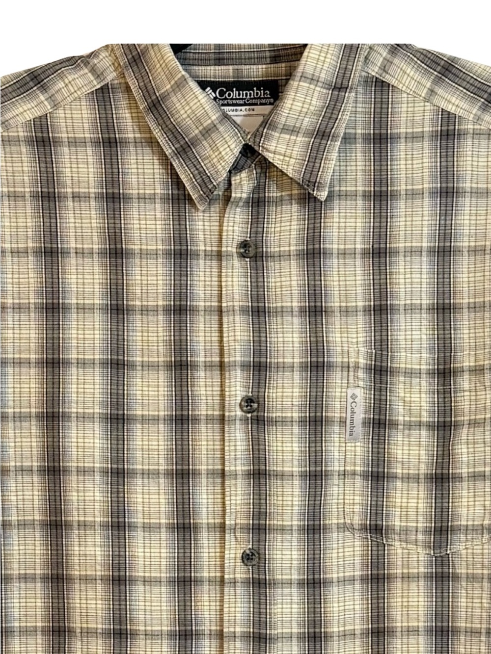 Columbia Men’s XL Plaid Short Sleeve Button Up Shirt